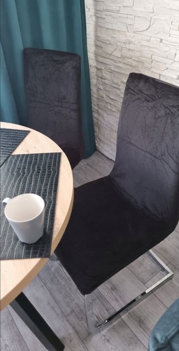 Nowe pokrowce na krzesła czarne elastyczne uniwersalne welurowe piękne