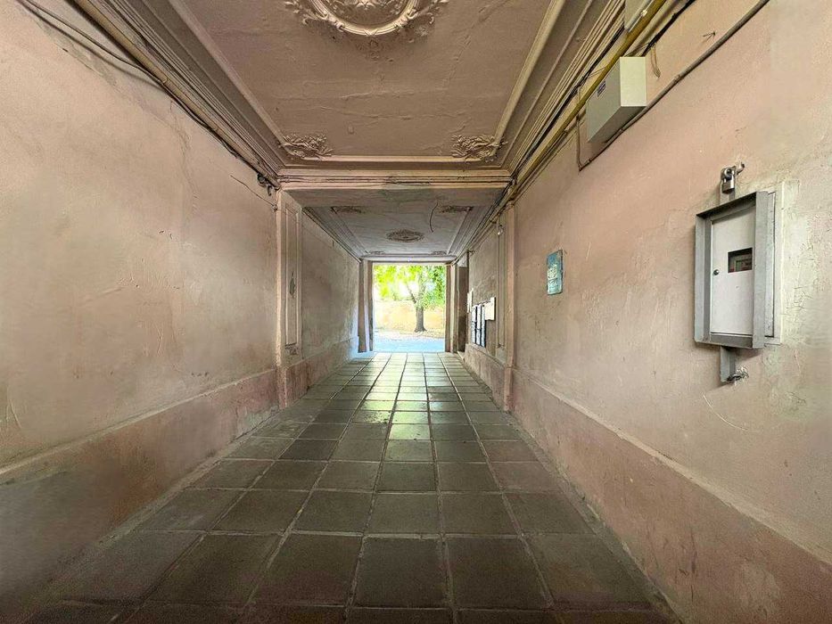 Продаж 2 кім квартира 72 м2, вул. Пекарська, м. Львів