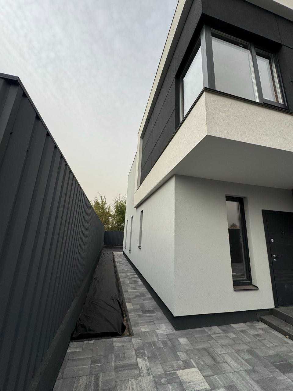 Продаж дуплекса 145 кв.м., с. Петропавлівська Борщагівка без комісії!