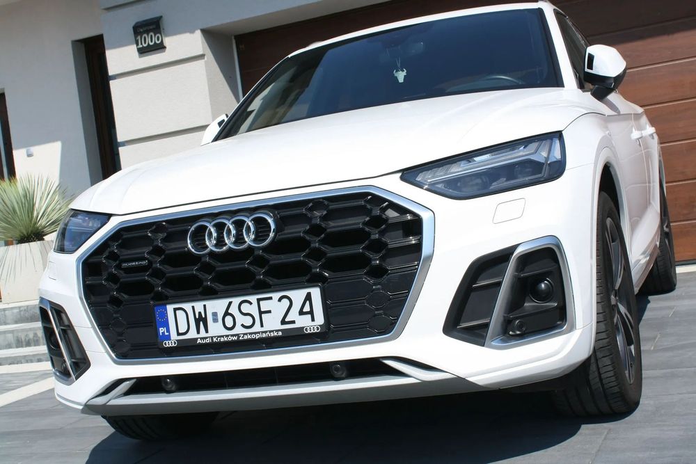 Audi Q5 QUATTRO S-LINE MatrixLED Pneumatyka FullAsystenci Skóra GwarASO Vat23%