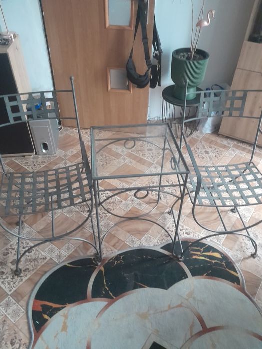 Stół i 2 krzesła ogrodowe