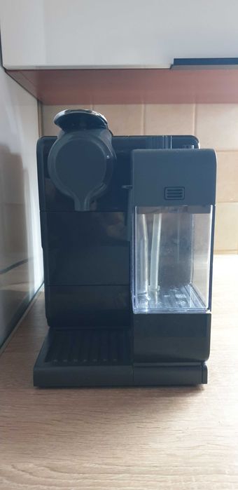 Ekspres kapsułkowy Nespresso DeLonghi EN560.B - super oferta