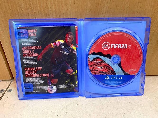 диск FIFA 20 на ps4