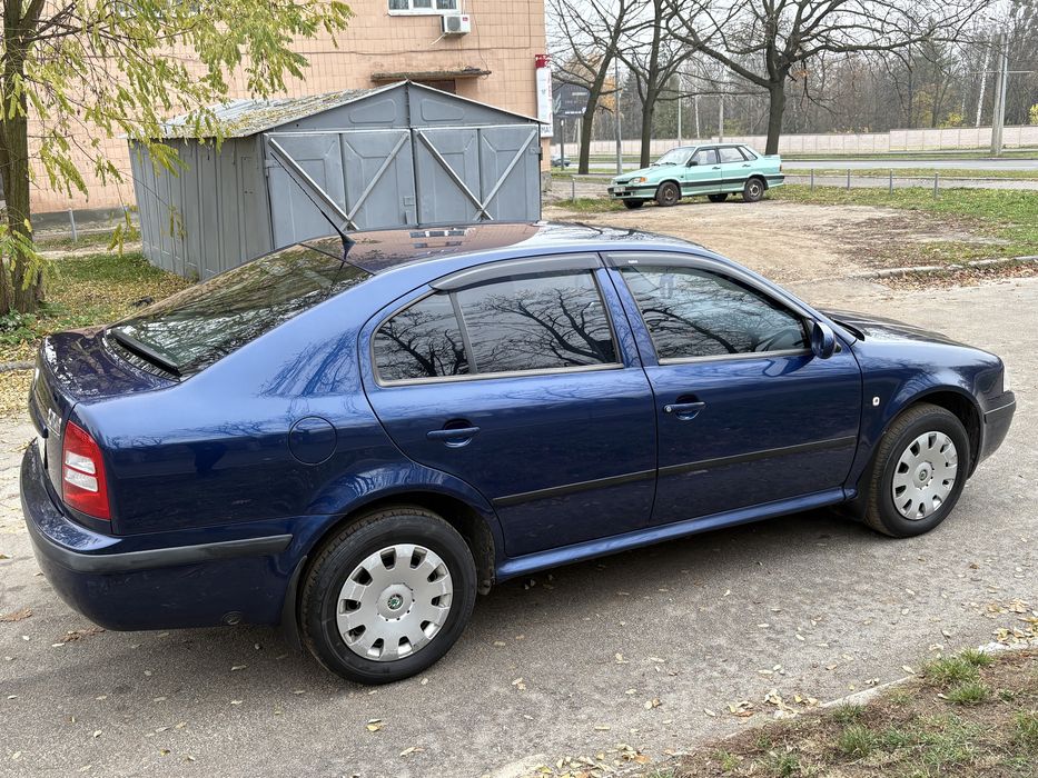 Продам Шкода Тур 1.6