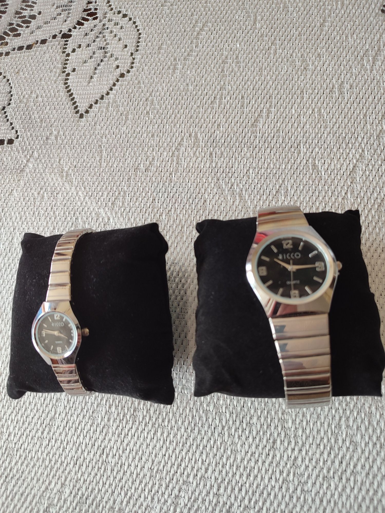 Dwa zegarki damski i męski