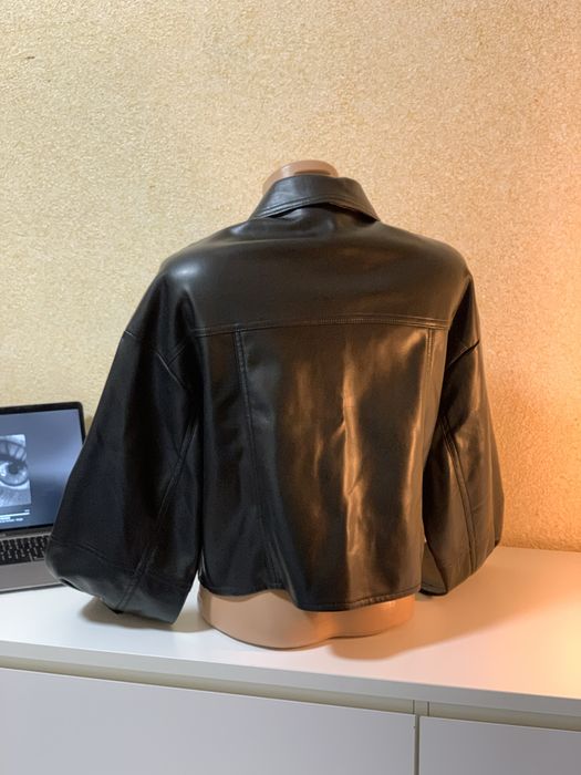 Шкіряна жіноча куртка/рубашка Bershka