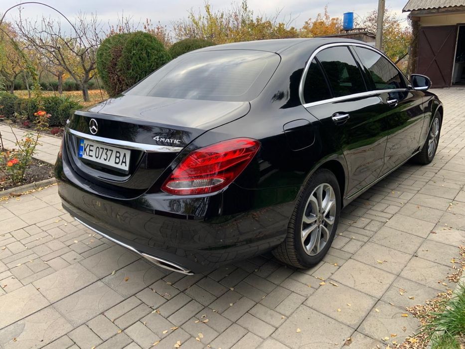 Mercedes-benz c300 4matik