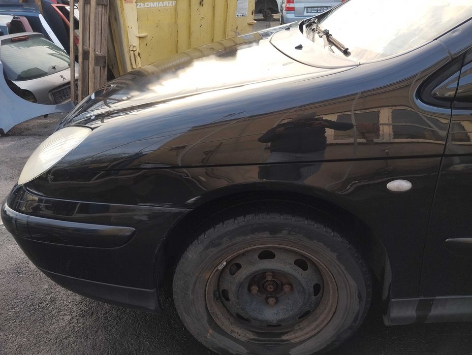Citroen C5 I Kombi 3.0i 2004r.Błotnik przedni lewy.