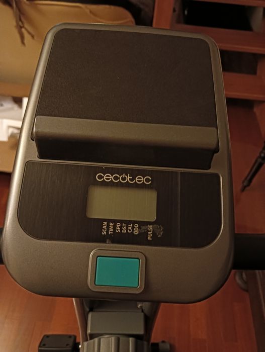 Bicicleta estática da Cecotec - NOVA