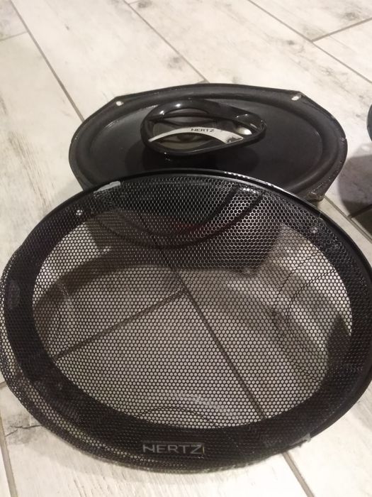 Овали. Автоакустика HERTZ