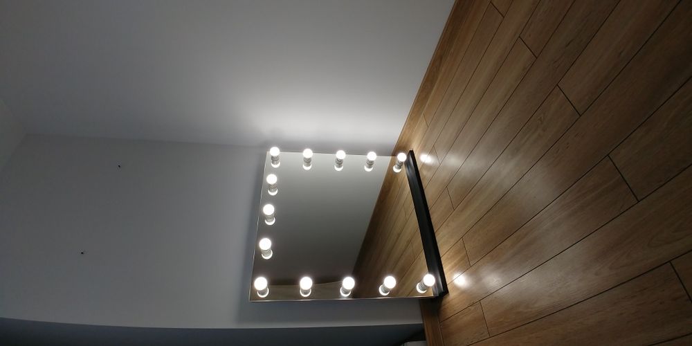 Lustro Glamour led do makijażu, idealny prezent