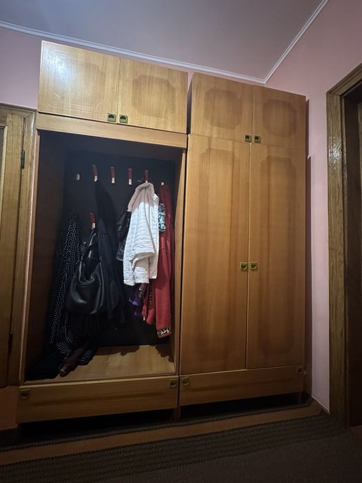 Комплект меблів у передпокій