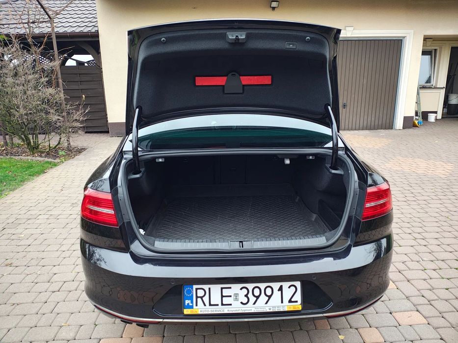 Volkswagen Passat Volkswagen Passat B8 Highline Limousine 1.8 TSI 180 KM (132 kW) DSG-7