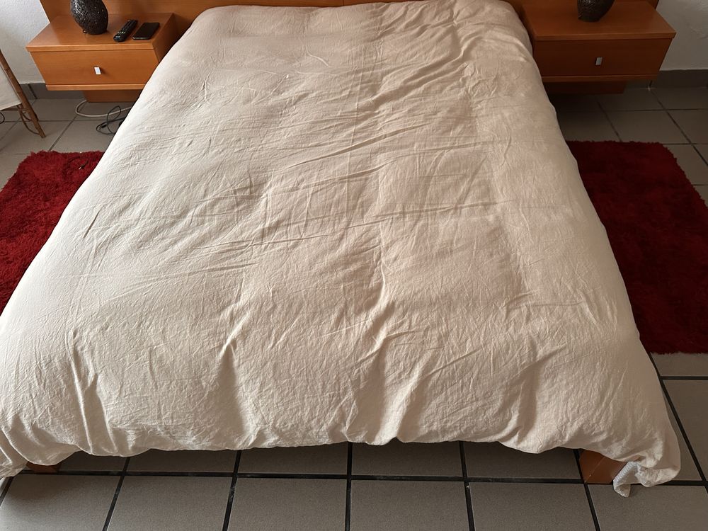 Cabeceira de Cama em Madeira com Mesas de Cabeceira Integradas – 3m