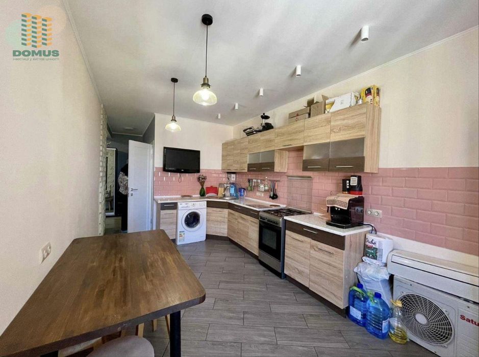 Продам 2 комн в ЖК на Старицкого! С ремонтом и мебелью!