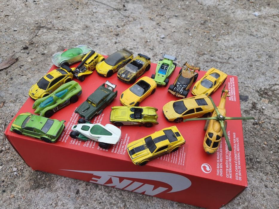 80 Carros hot wheels