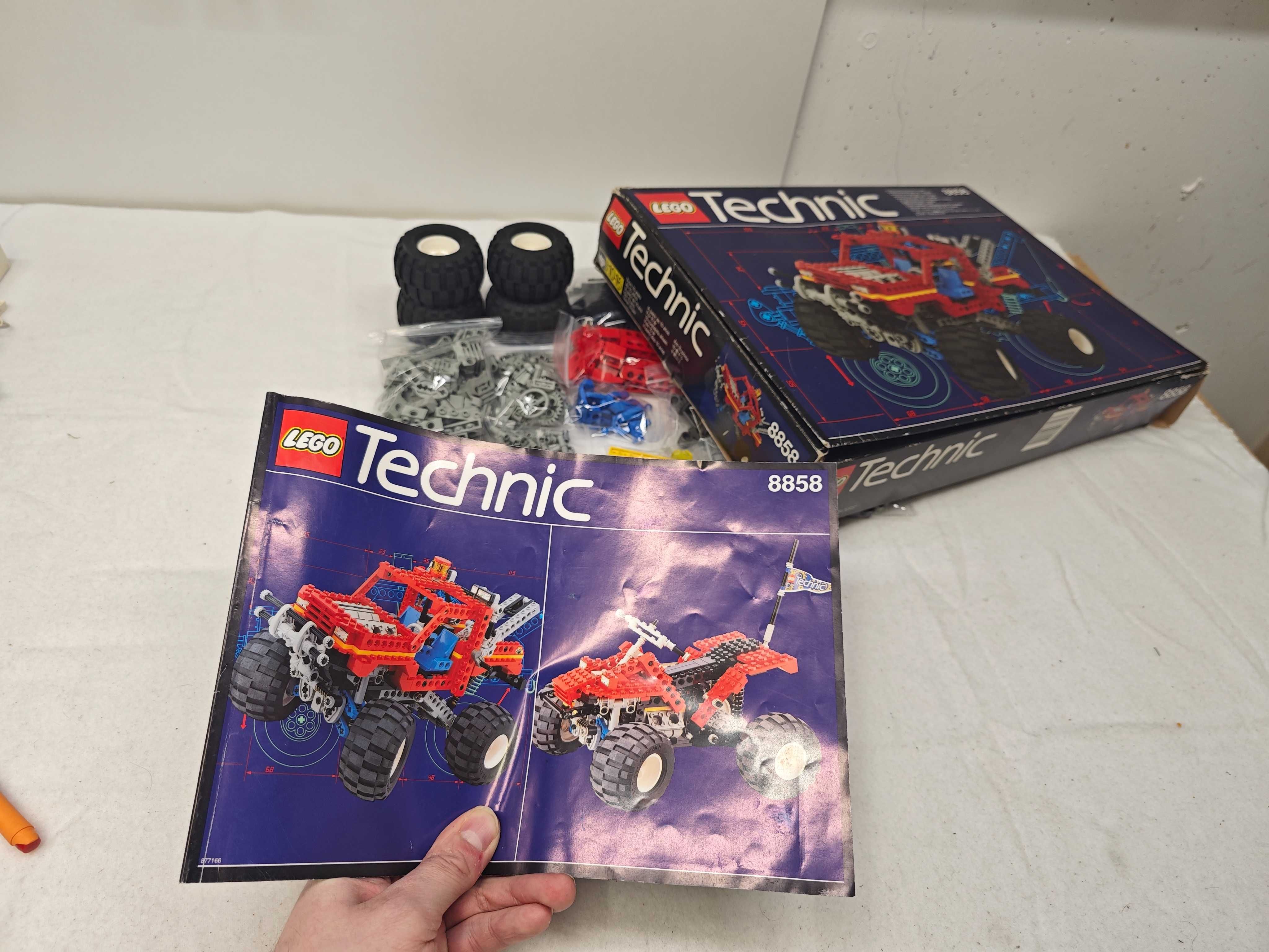Lego Technic 8858 "Rebel Wrecker"; 1994; [151]
