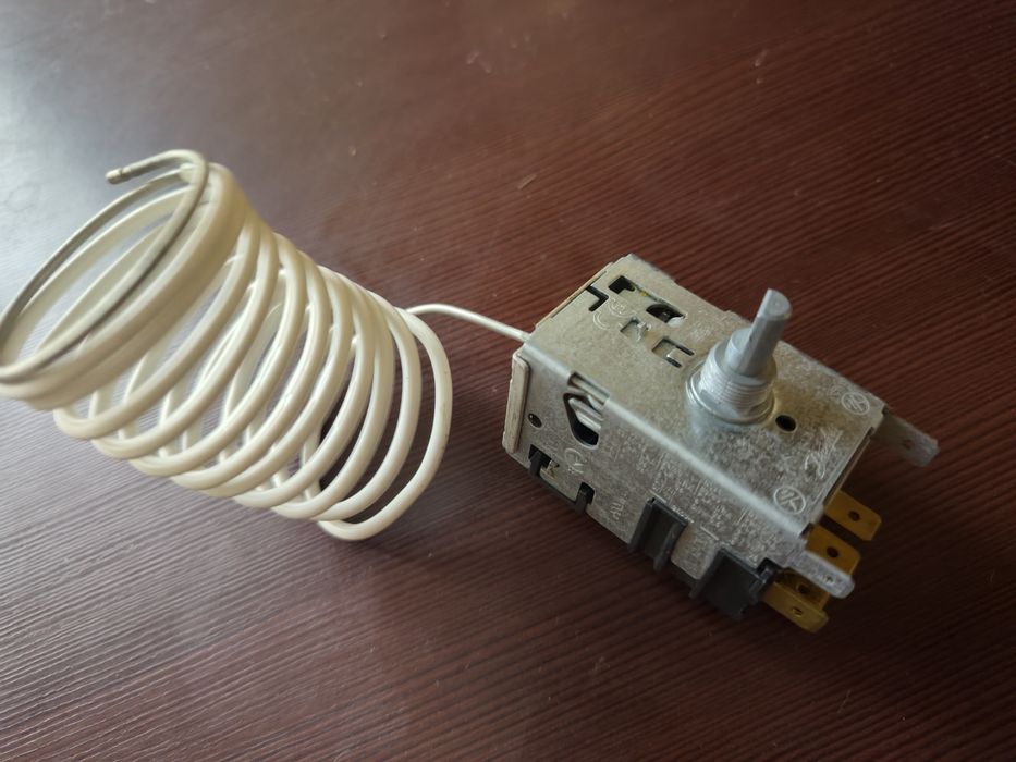 Механічний термостат для холодильника