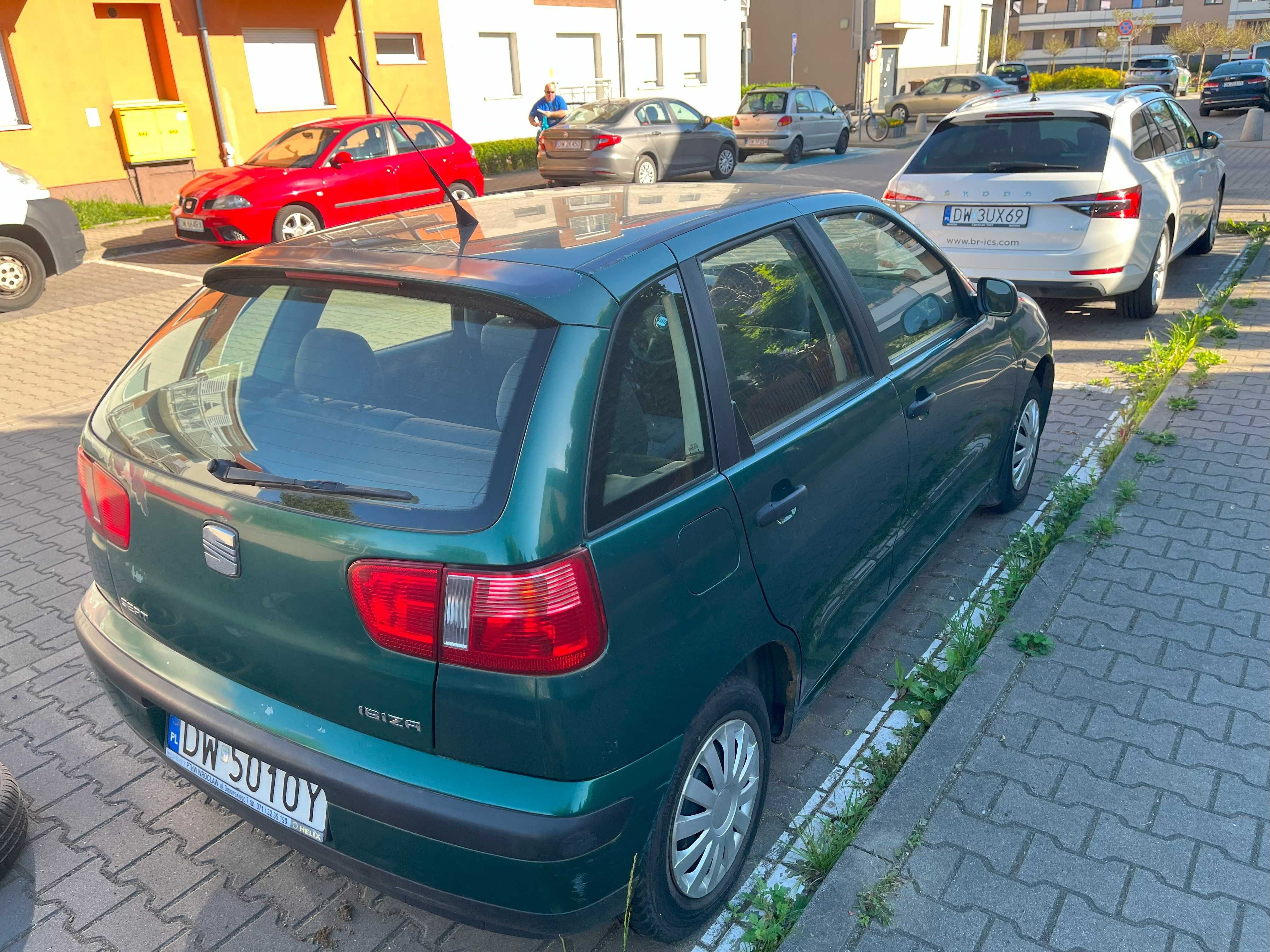 Seat ibiza 2000 1.4 Hatchback benzyna + zapasowe koła