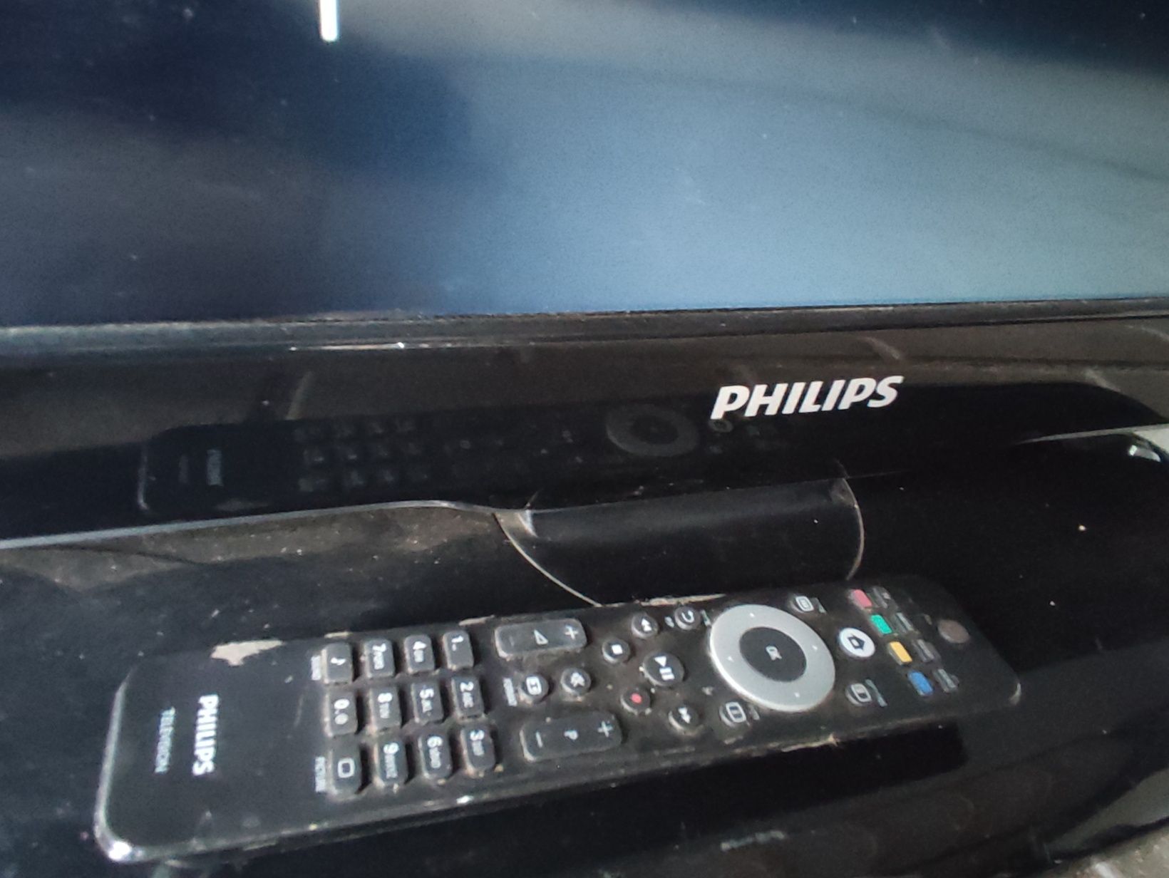 Telewizor Philips 40 cali plus pilot