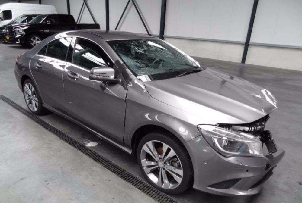 Mercedes CLA Para Peças