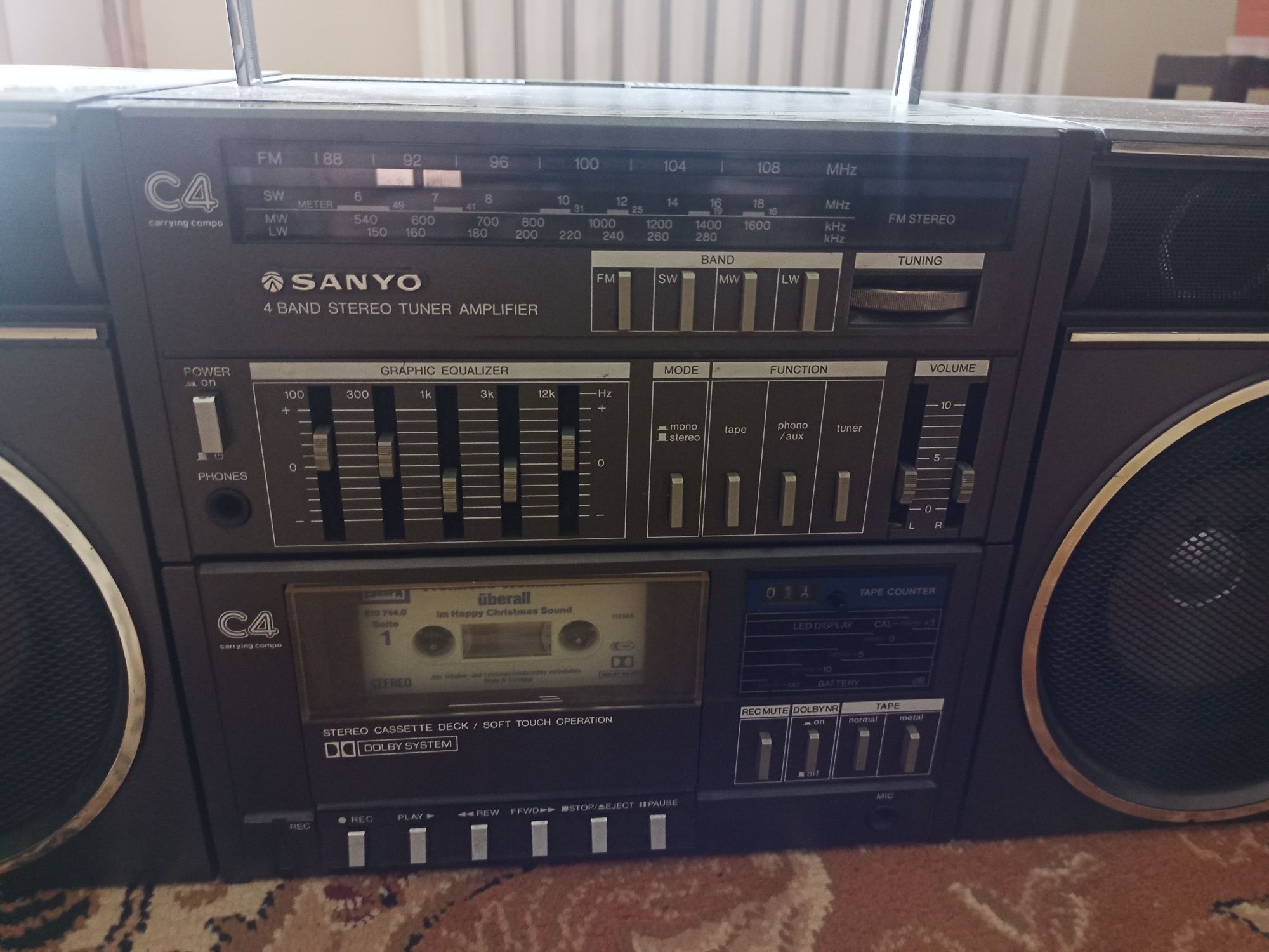 Radiomagnetofon Sanyo C4