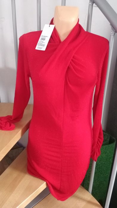 Sukienka czerwona mieniąca się wieczorowa sylwestrowa elegancka nowa