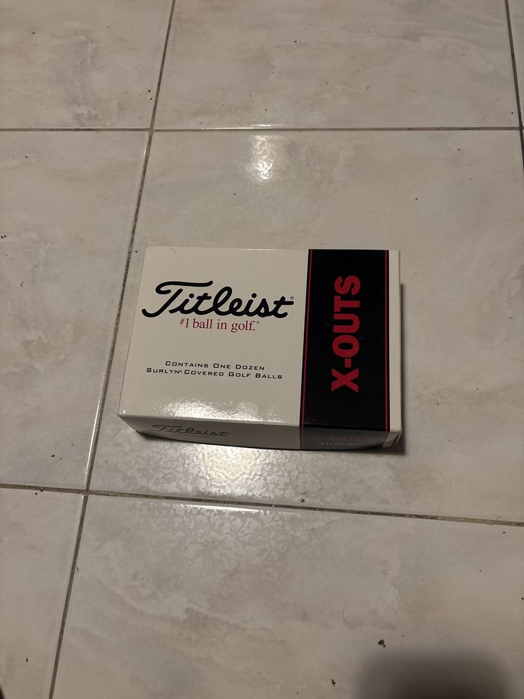 12 bolas de golf Titleist novas