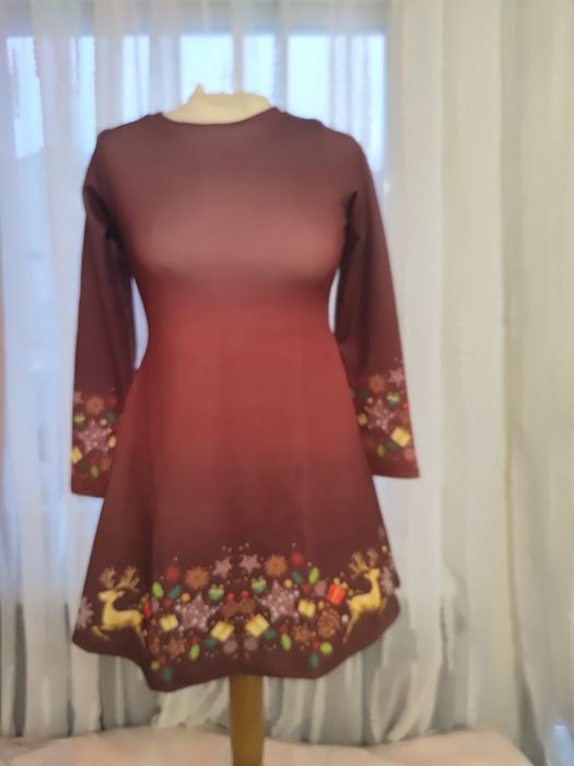 Sukienka świąteczna święta Mikołaj lekko ombre motywy świąteczne r 150