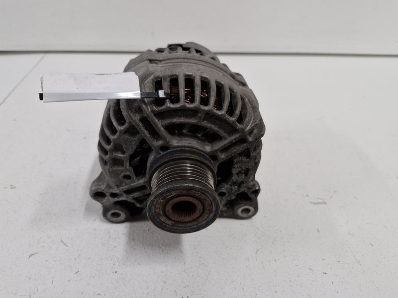 AUDI A4 B8 2.0 TDI ALTERNATOR 03G903016E