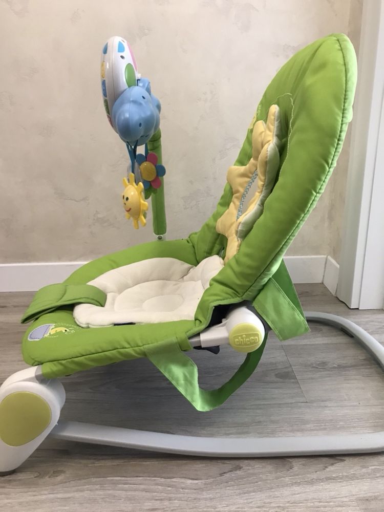 Кріселко для малюка