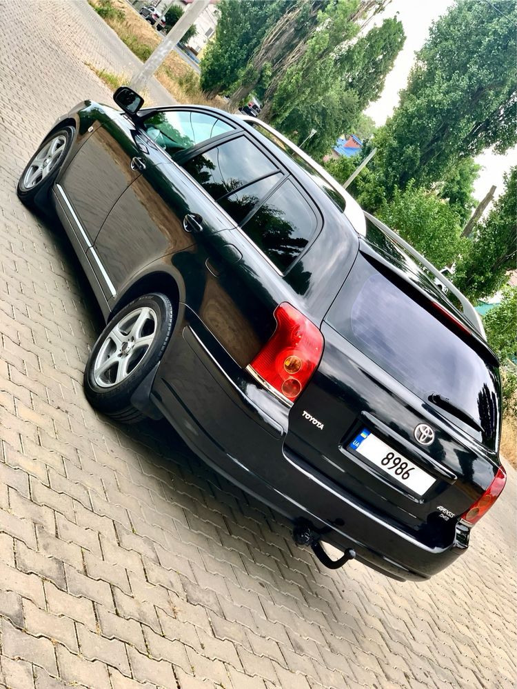 Продам Toyota Avensis 2.0 дизель D4D