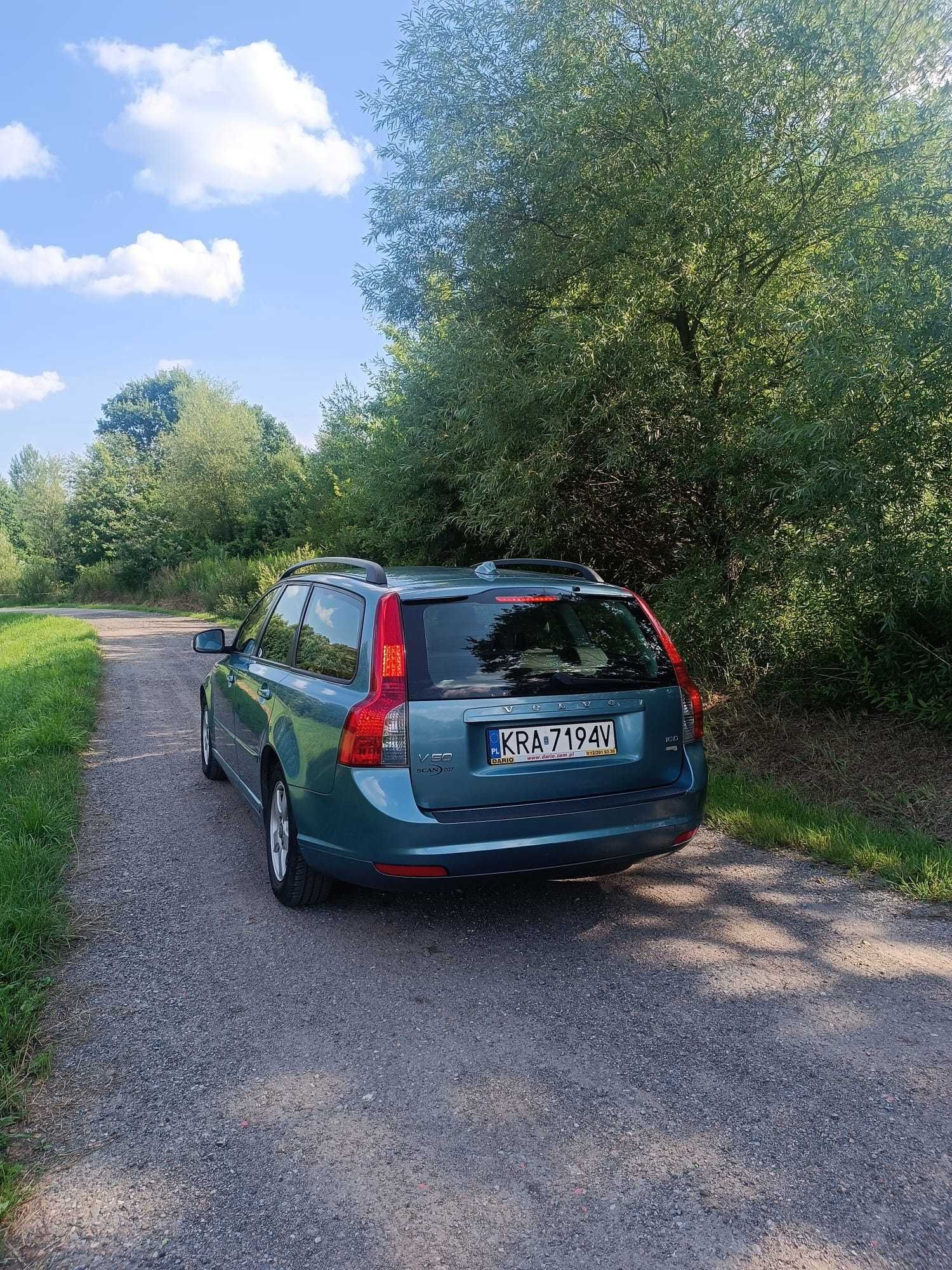 Volvo V50 1,6D 2010 niebieski, ogłoszenie prywatne