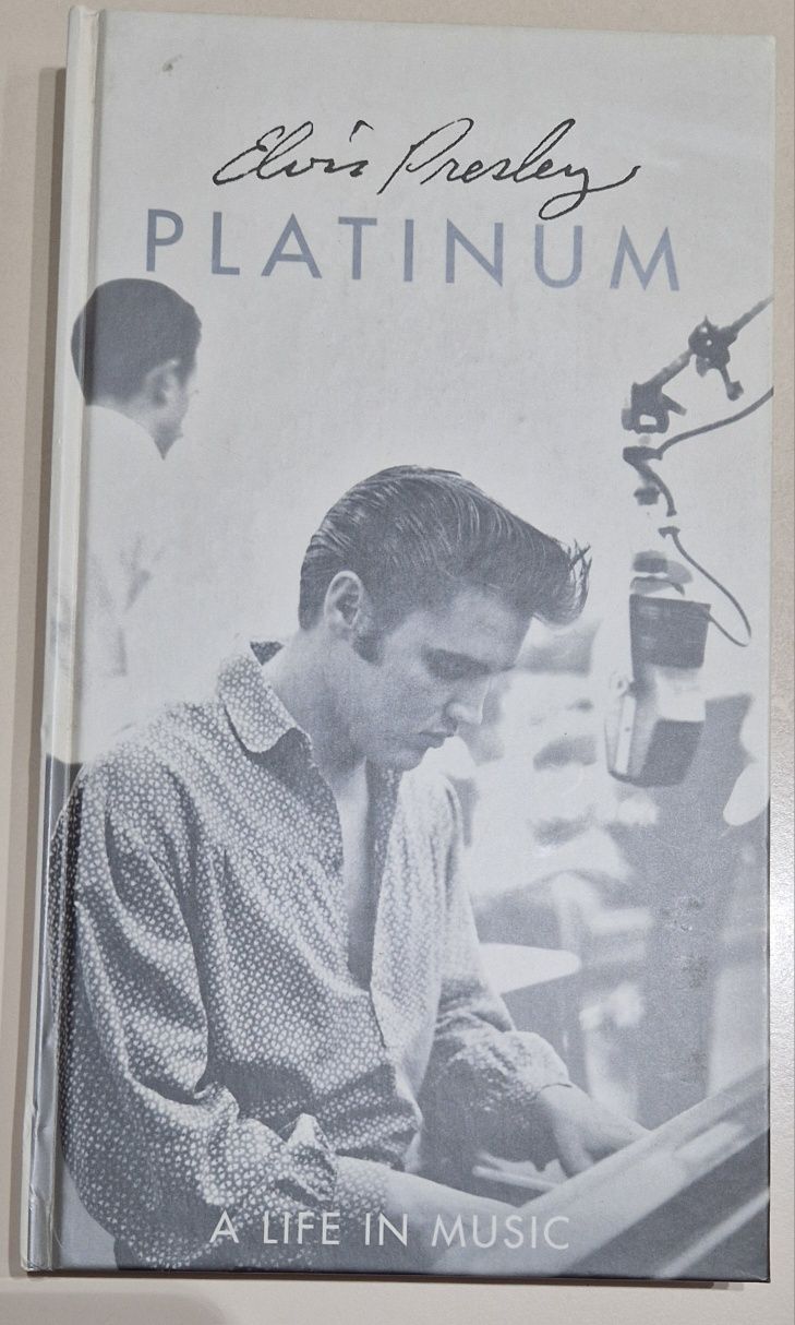 Livro com 4 CD's Elvis Presley