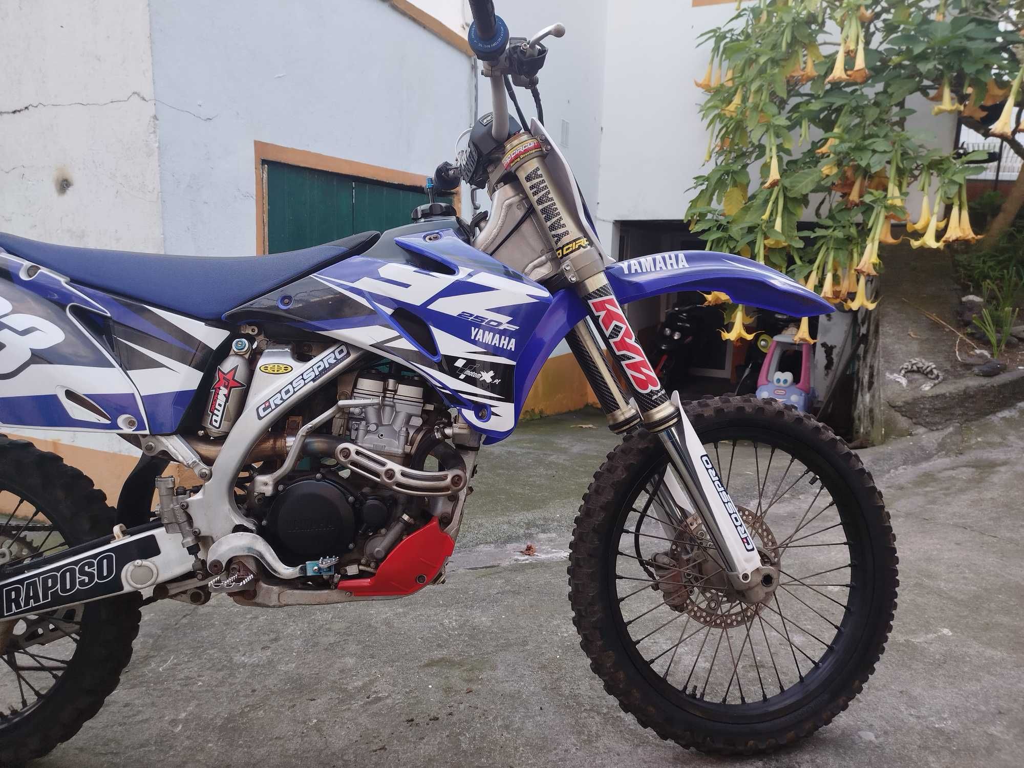 Yamaha yz 4T ano 2009