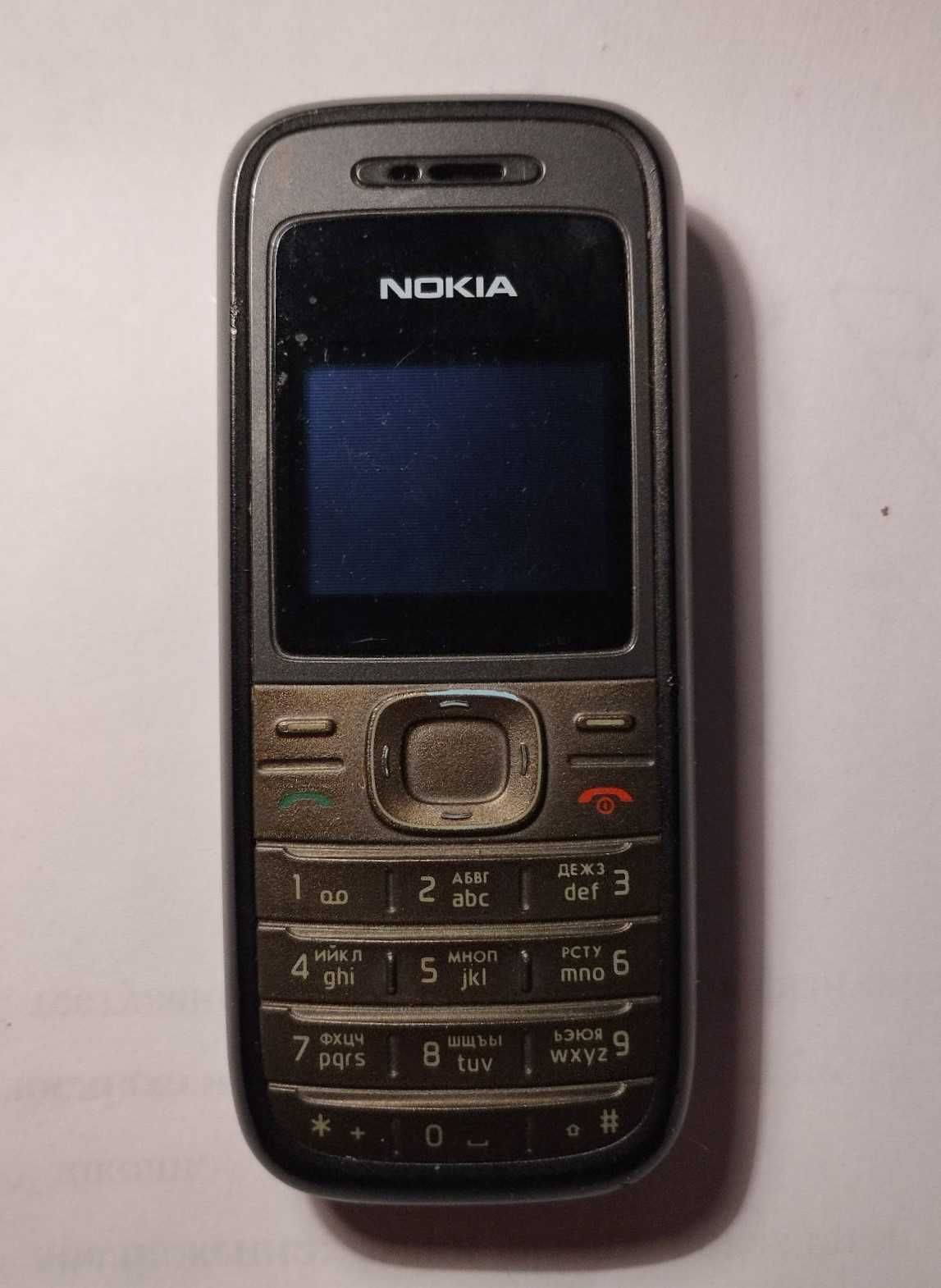 телефон Nokia 1208