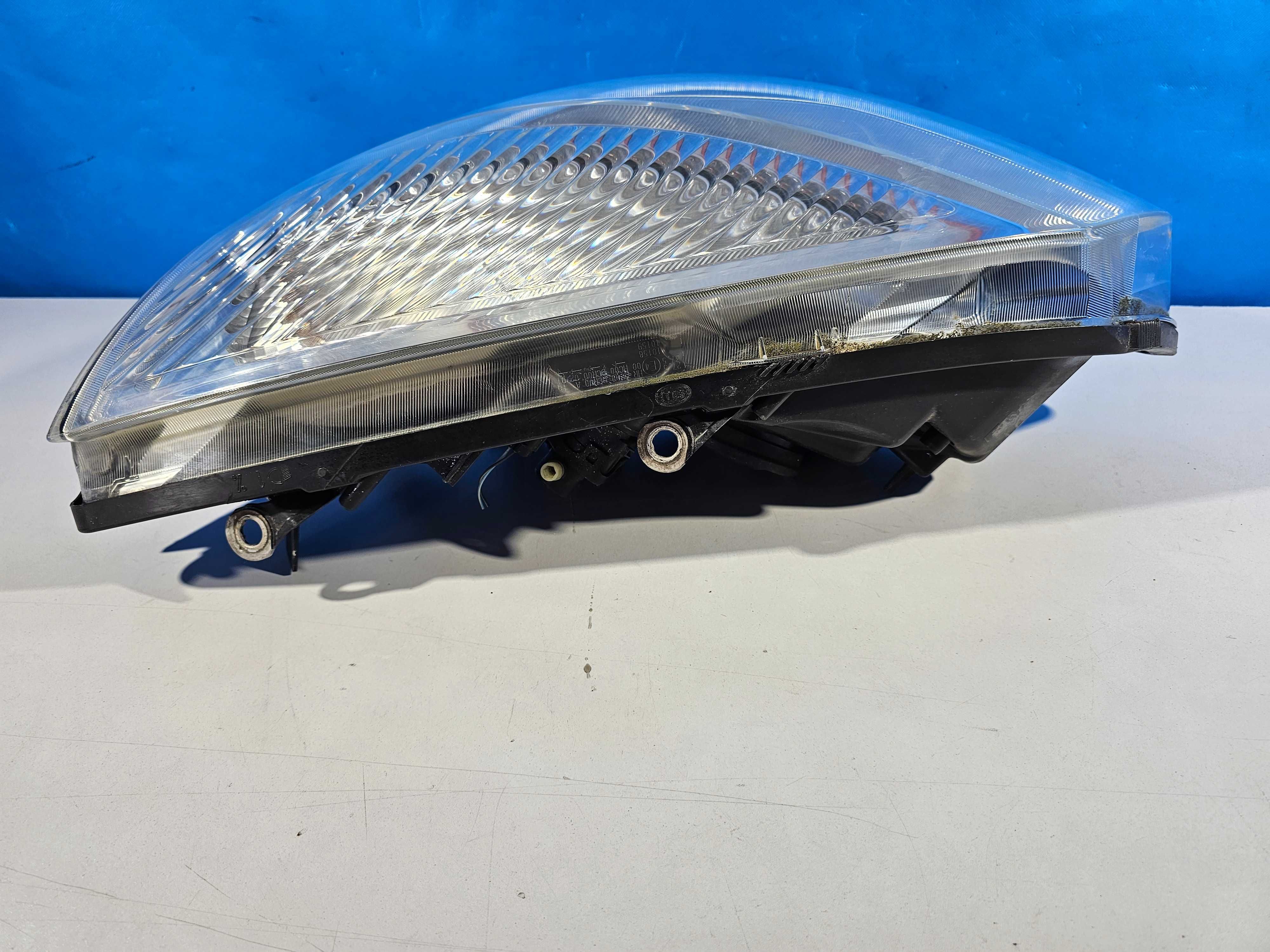 Renault Scenic II 2 03-06r Lampa Przód Przednia Lewa Zwykła Europa