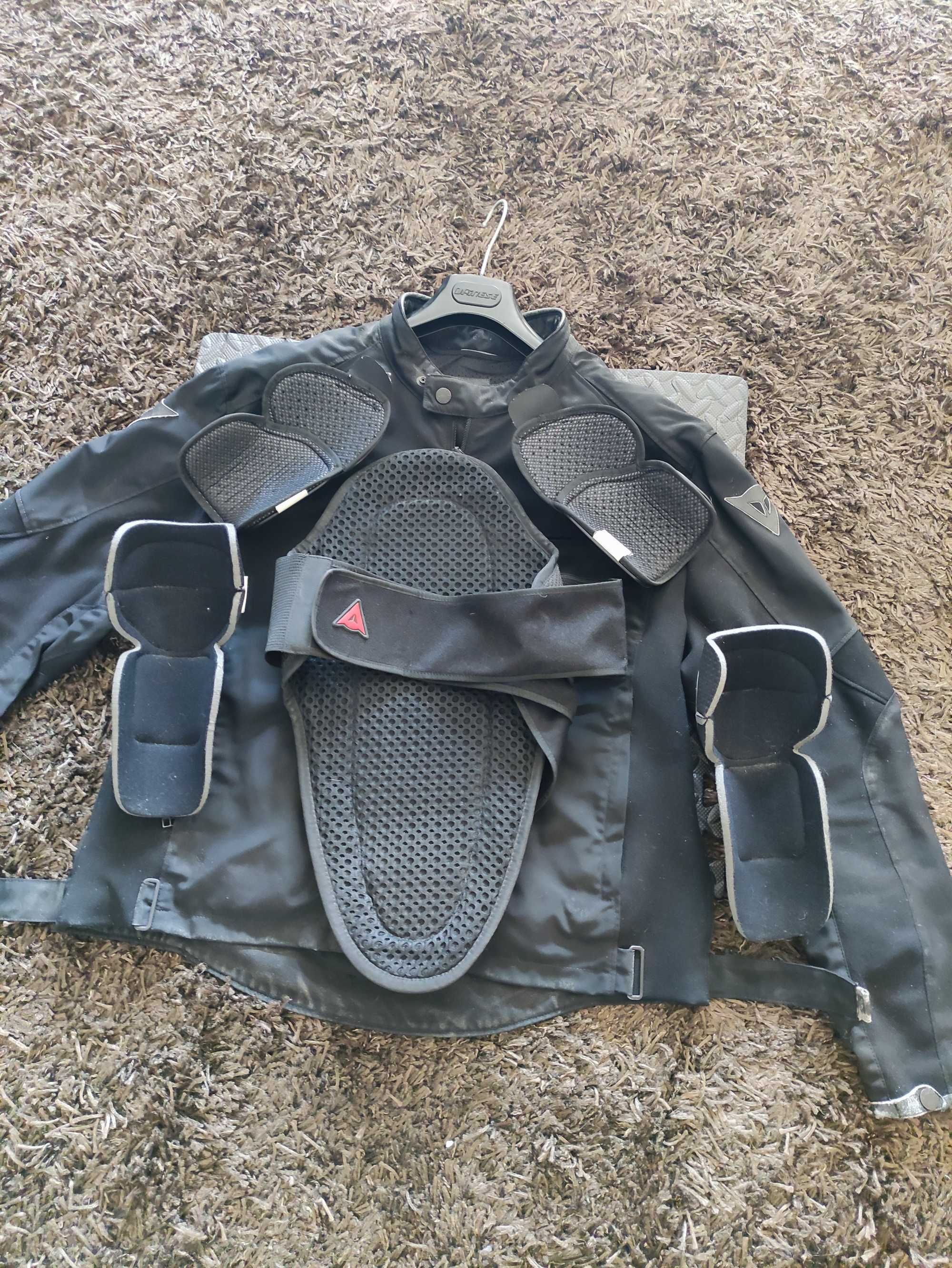 Blusão Dainese usado