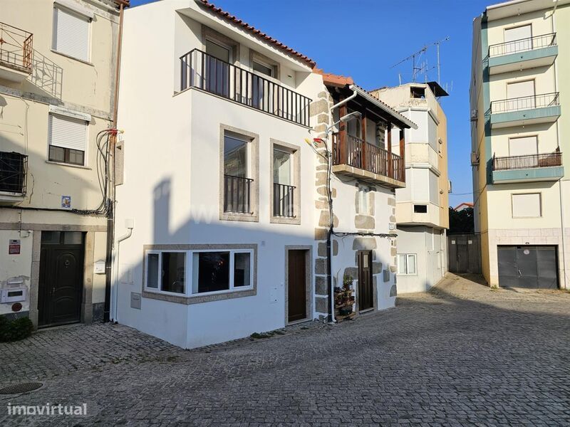 Moradia em Banda T2 / Fundão, Fundão