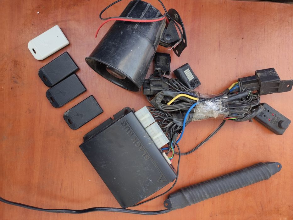 Авто сигналізація BLACK BUG