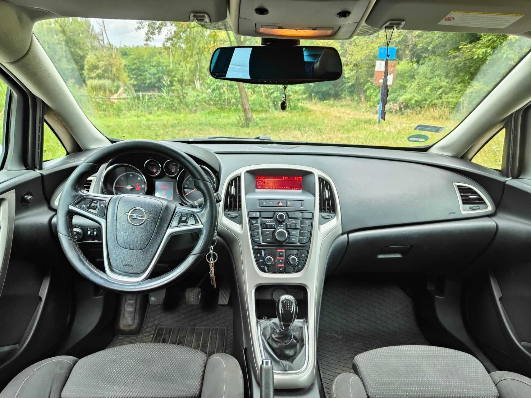 Astra J 1.7 CDTI Stan Techniczny B Dobry bez korozji klima sprawna