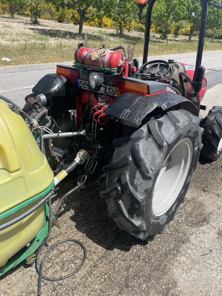 Massey fergunson 2415