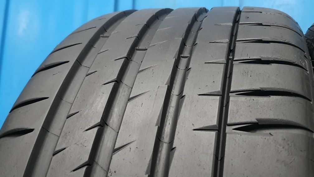225/35 R19 Michelin Pilot Sport 4S ! Rok 2022