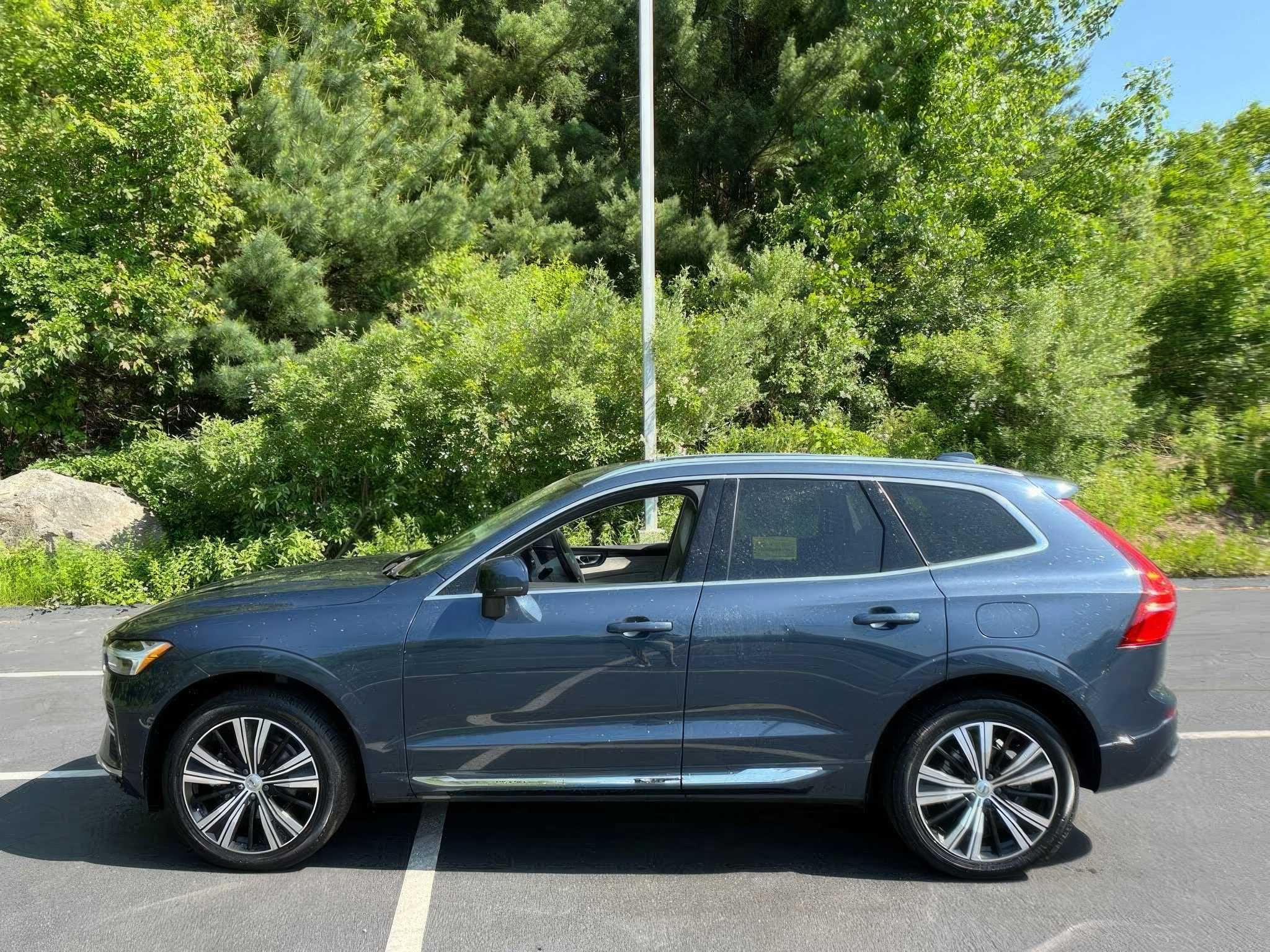 2022  Volvo XC60