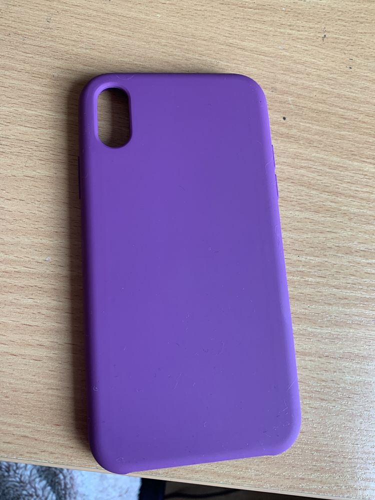 Чехлы на iPhone XR