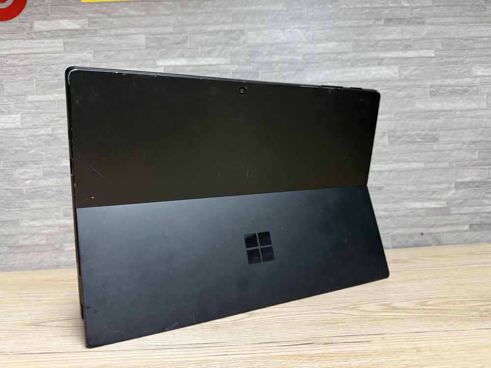 Microsoft Surface Pro 7 i5-10th/16/256gb/ на запчастини/ремонт