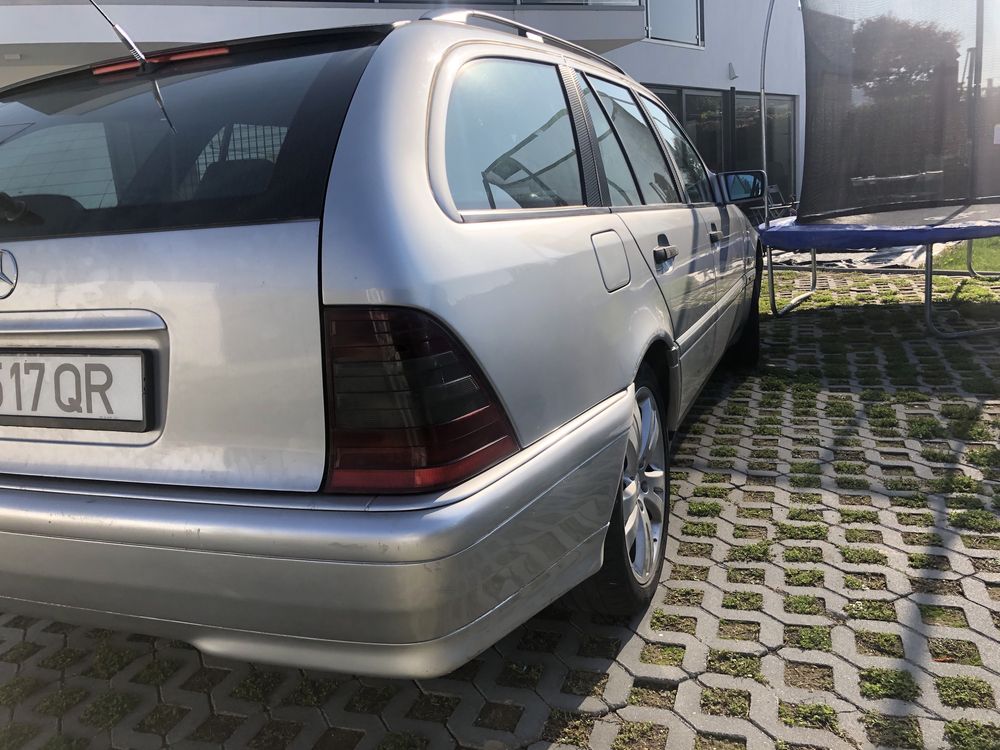 Carrinha Mercedes C200 Diesel Classic