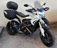 Mota Ducati Hyperstrada 821