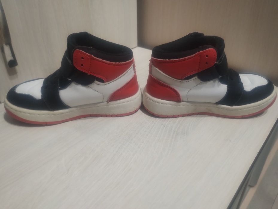 Осінні кросівки для хлопчика