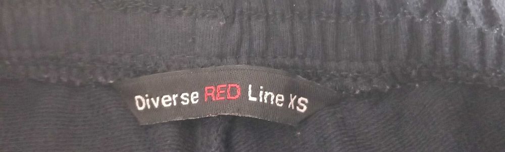 Krótkie spodenki damskie Diverse XS 34